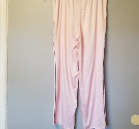 Nwt Victoria's Secret Satin Pajamas Size Large